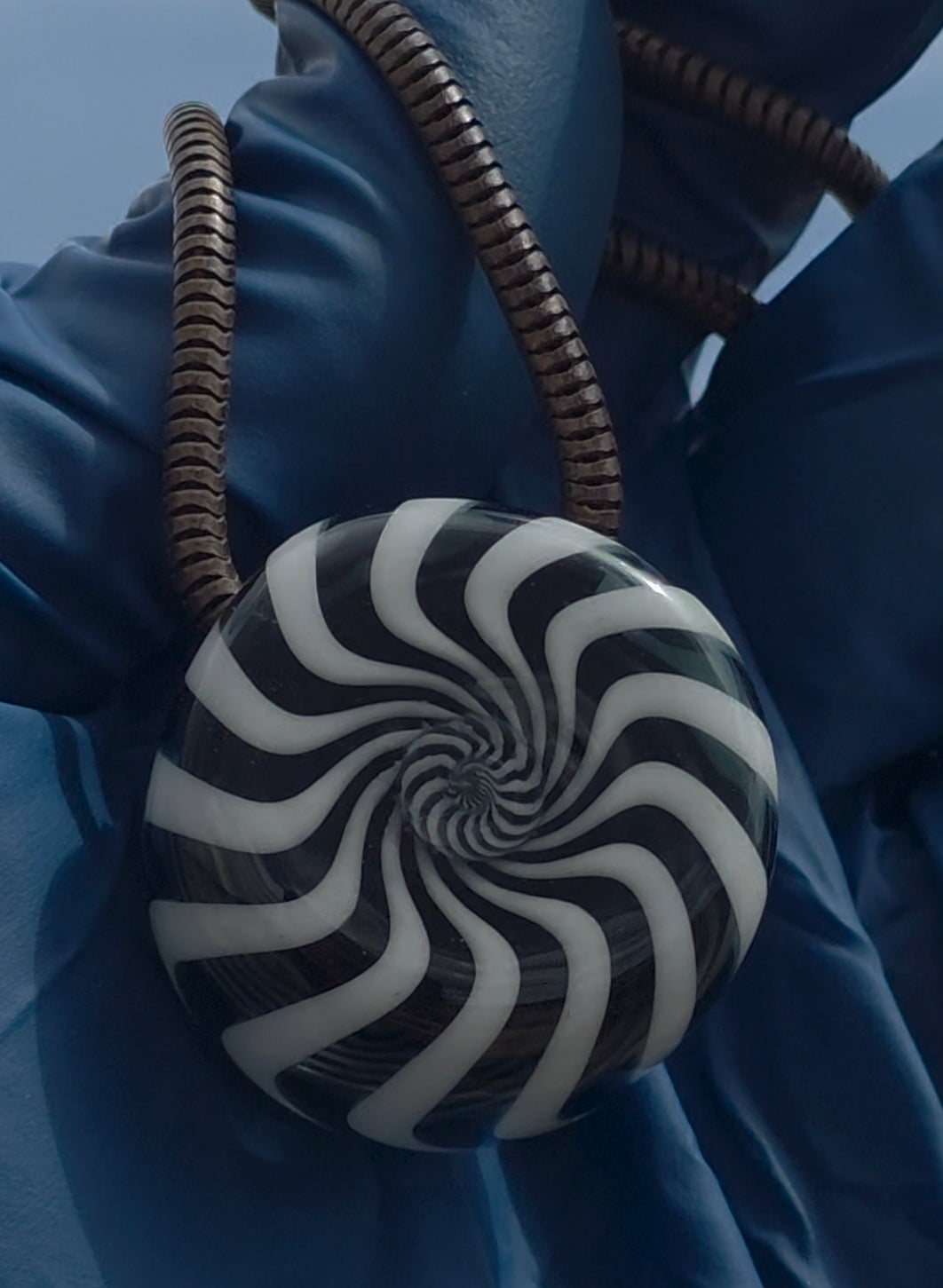 Wig-Wag pendant