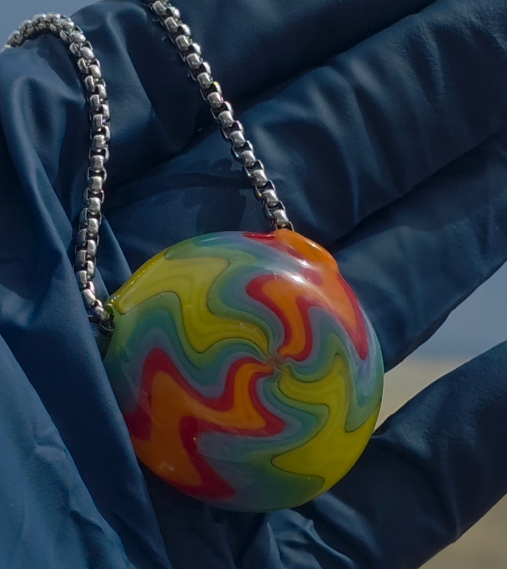 Wig-Wag Pendant
